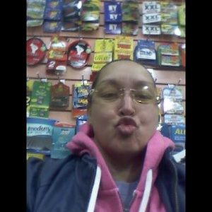 Meet your Posher, Ana maria